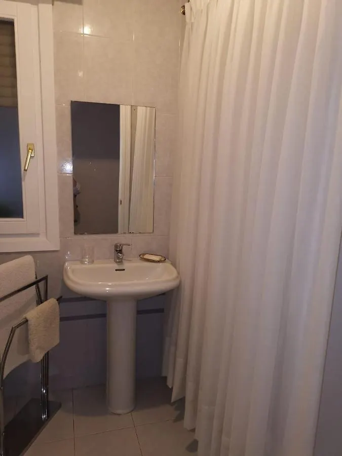 Habitacion Con Bano Privado En ビルバオ