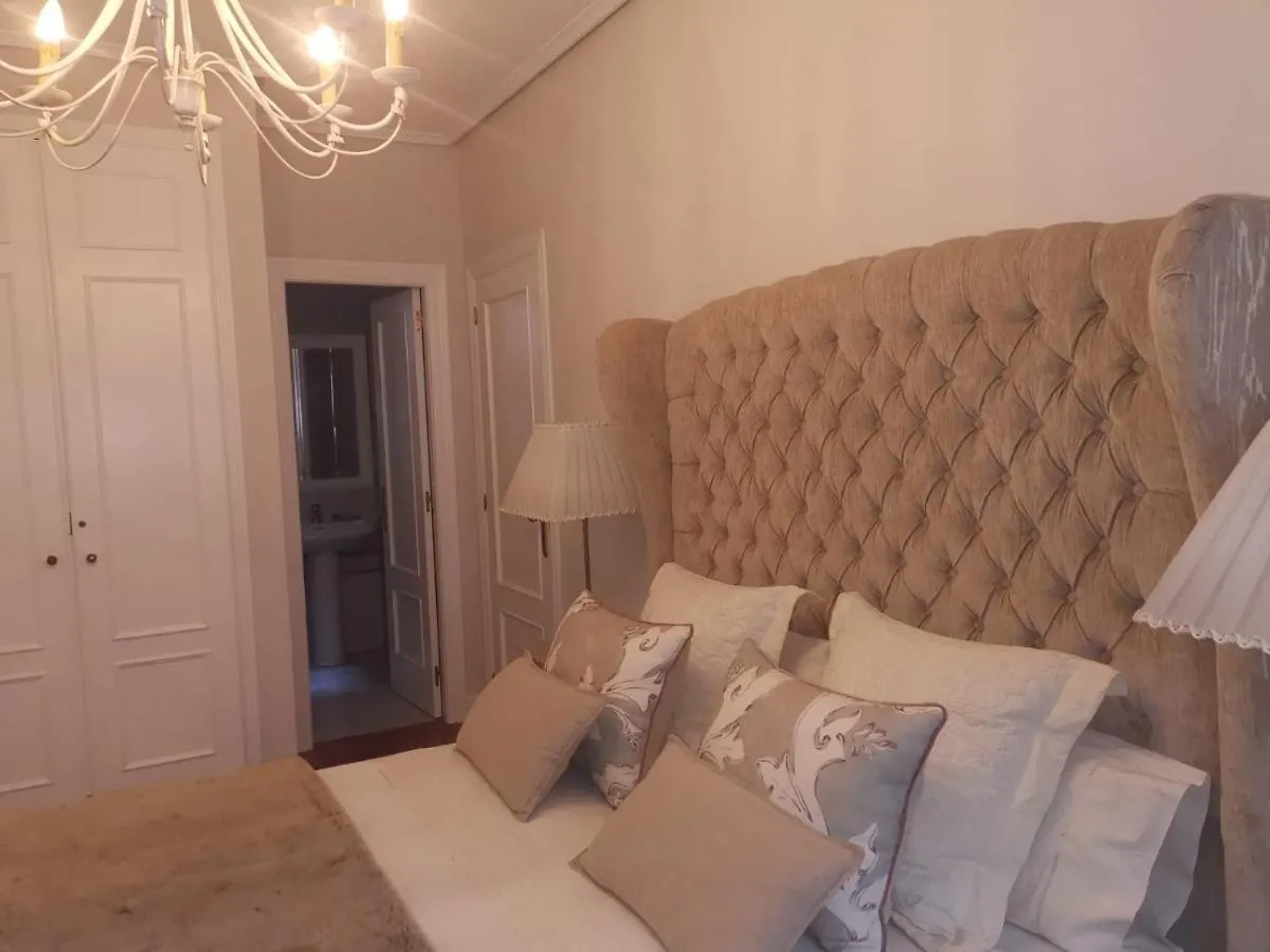 Habitacion Con Bano Privado En ビルバオ